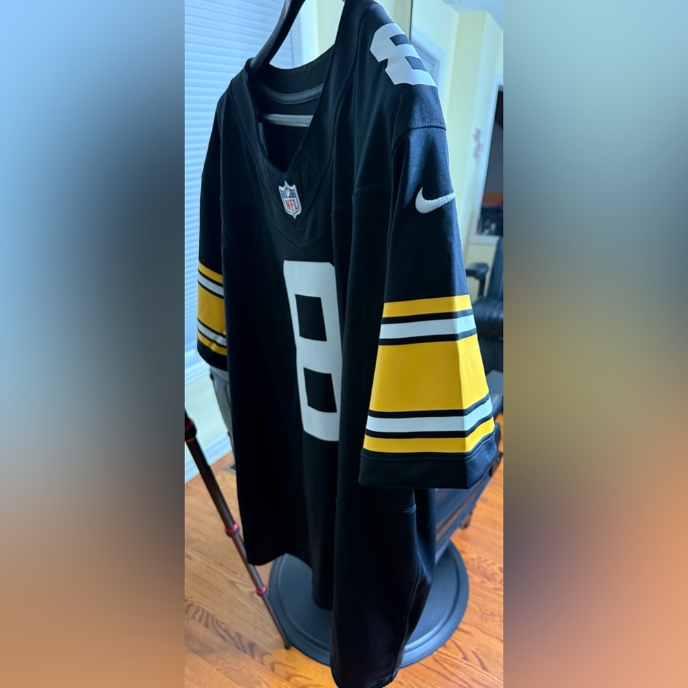 GORGEOUS AUTHENTIC NFL STEELERS JERSEY!!! - Picture 7 of 11